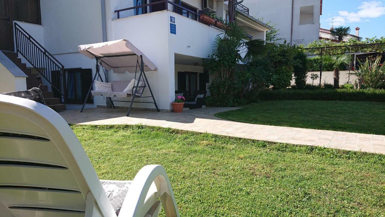 Apartment Devcic Poreč Exteriör bild