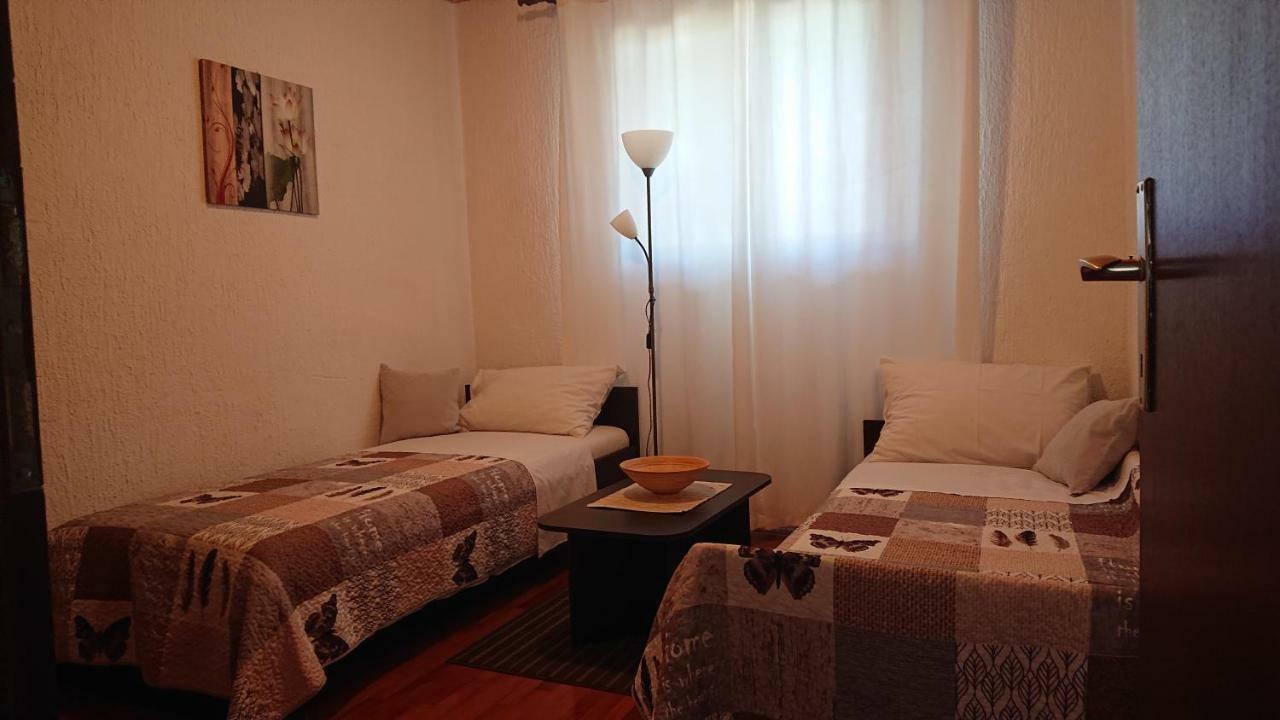 Apartment Devcic Poreč Exteriör bild